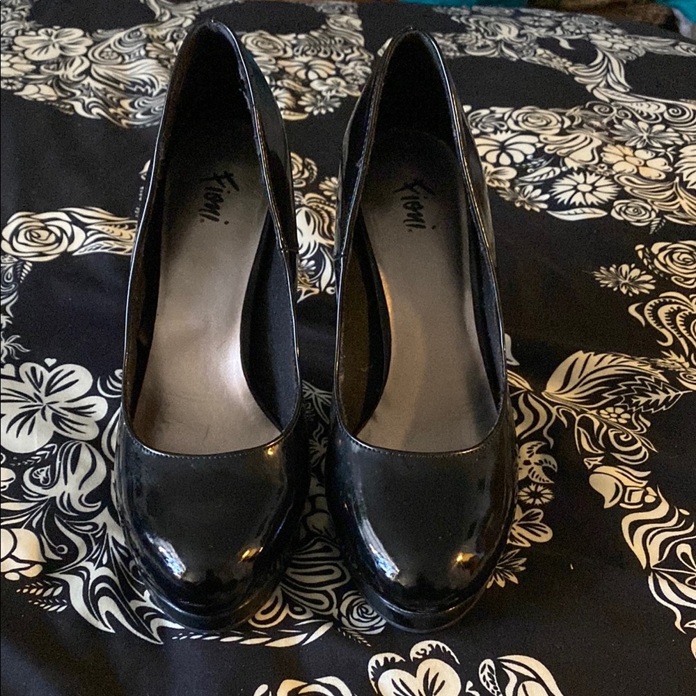 Xhilaration Black Women's Pumps